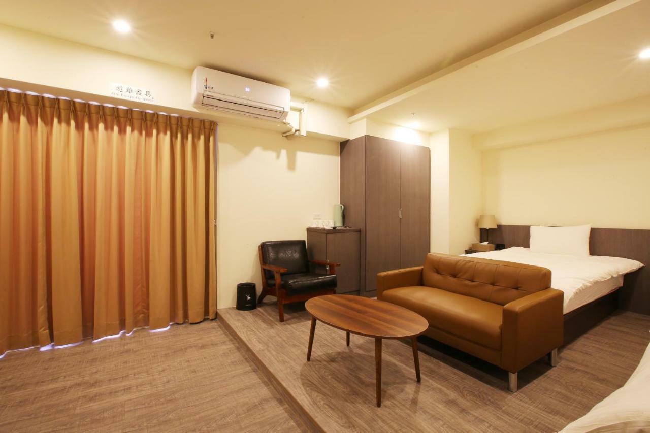 טאיצ'ונג Loosha Hostel מראה חיצוני תמונה