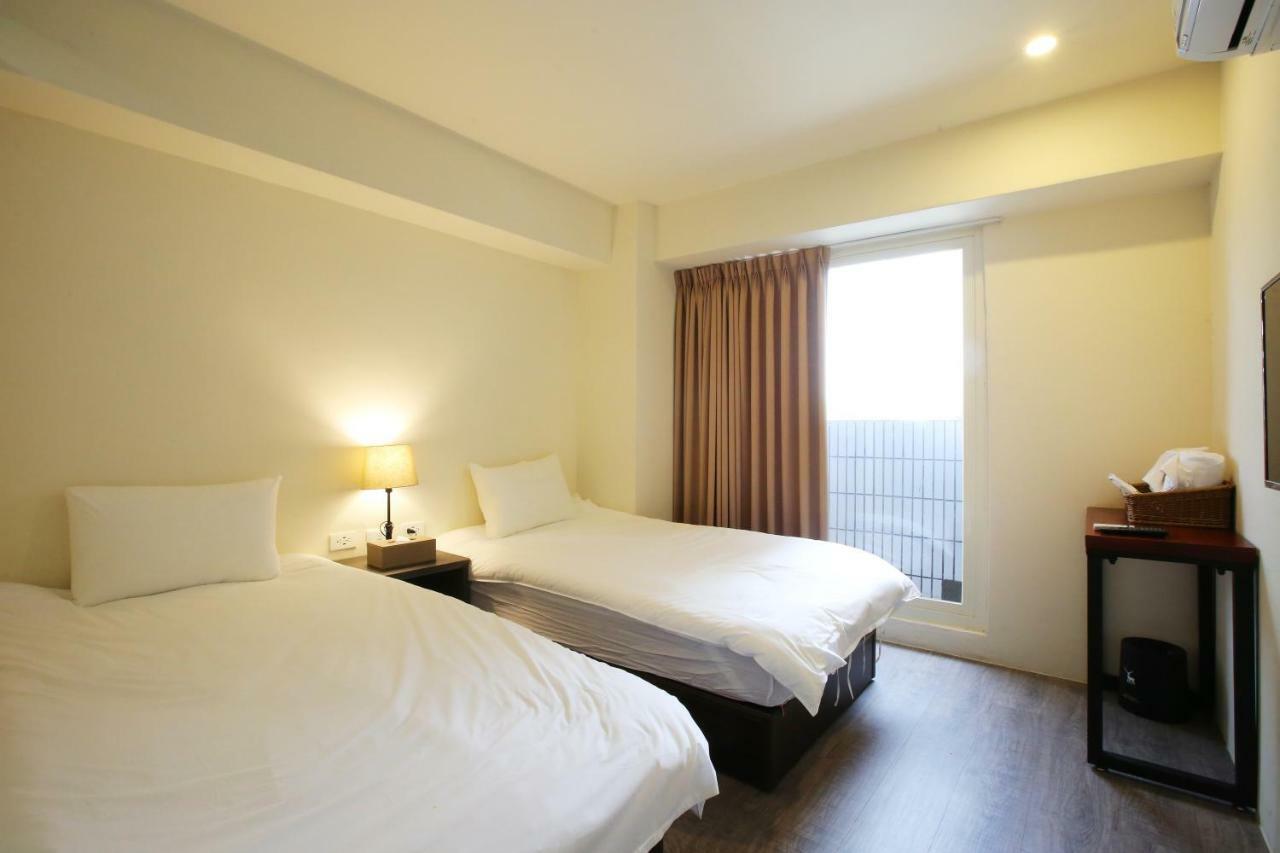טאיצ'ונג Loosha Hostel מראה חיצוני תמונה